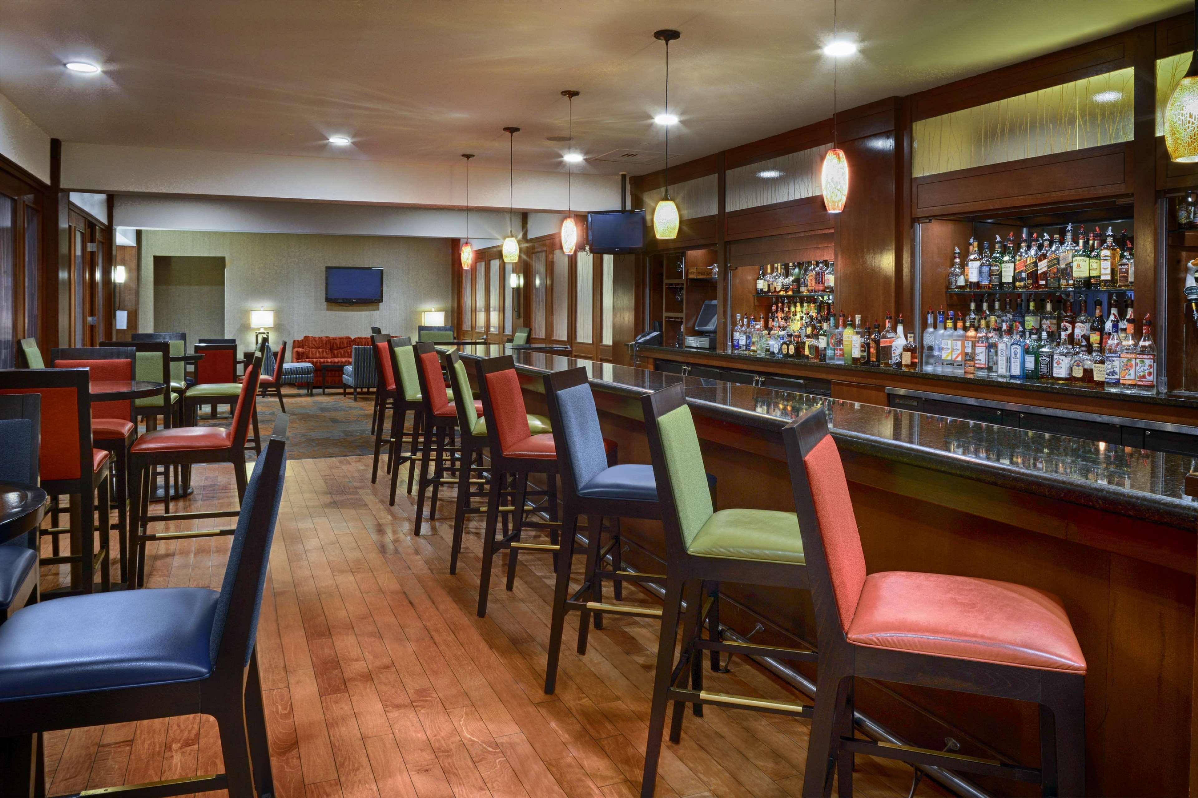 Doubletree By Hilton Norwalk Hotel Ngoại thất bức ảnh