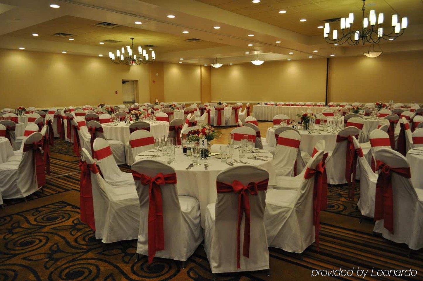 Doubletree By Hilton Norwalk Hotel Nhà hàng bức ảnh